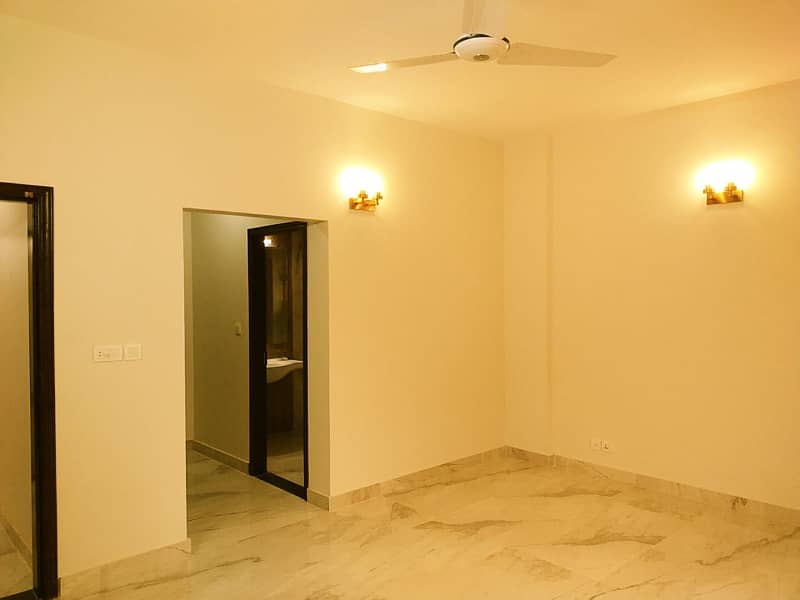 3 bed brand new flat for Rent 5