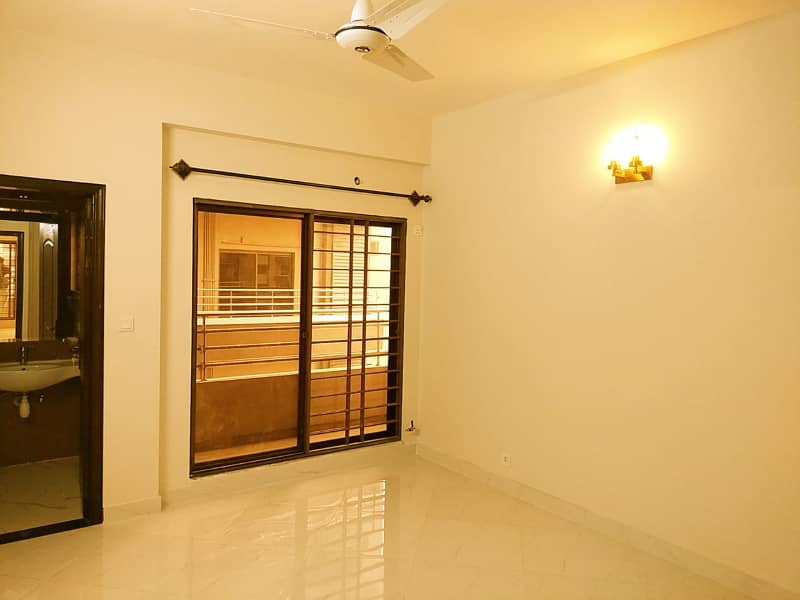 3 bed brand new flat for Rent 9