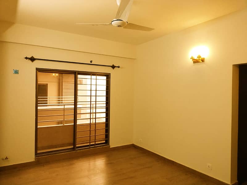 3 bed brand new flat for Rent 21