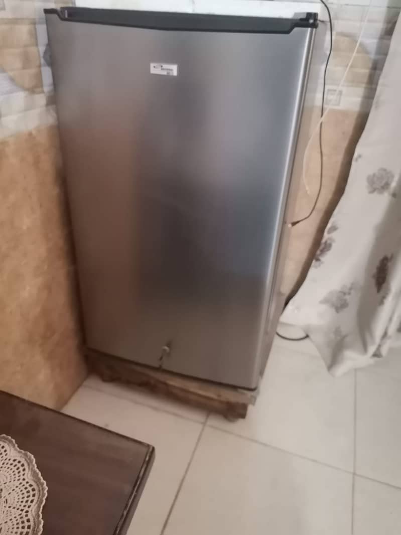 Mini Room freezer 1