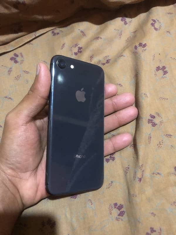 iPhone 8 64 gb 1