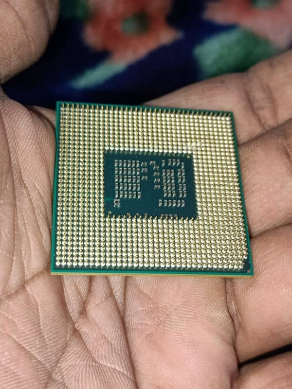 i5 processor 560M laptop Ka hai 1