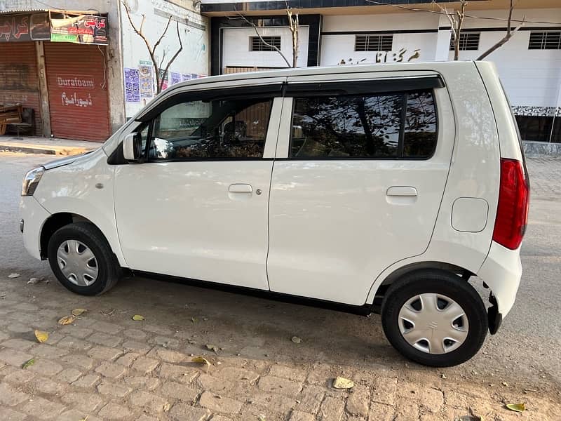 Suzuki Wagon R 2018 4