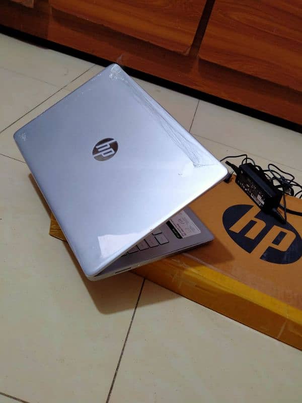 Hp 11 Generation Laptop with Box and Charger | Finger-Lock | 1080p 1