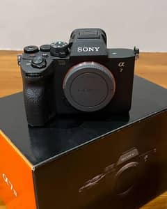 Sony A7iv Body (1 year warranty )