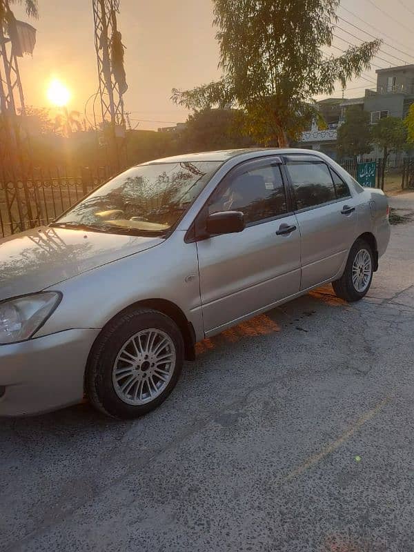 Mitsubishi Lancer 2005 Family Driven 3