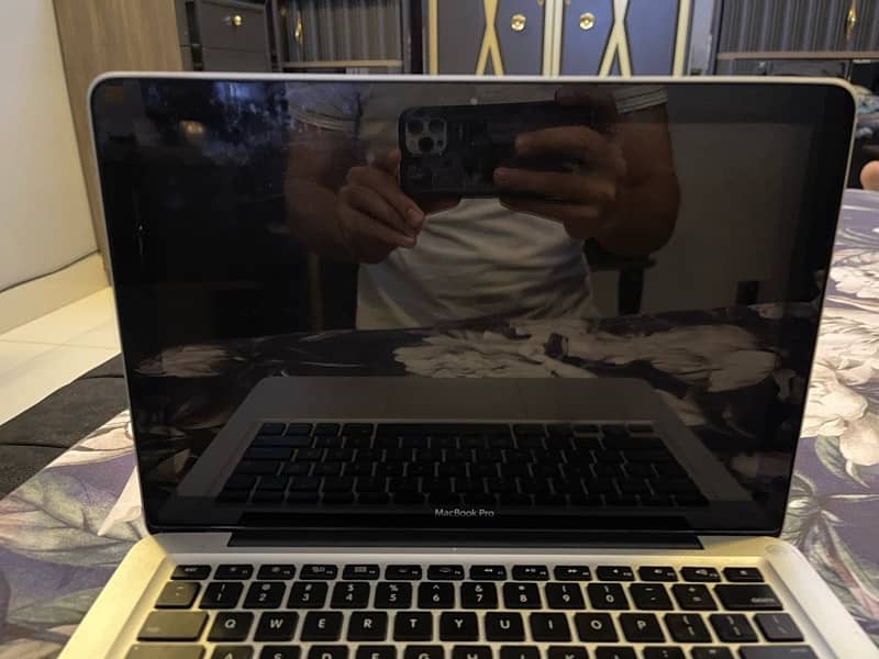 MacBook Pro 2011 for sale 3