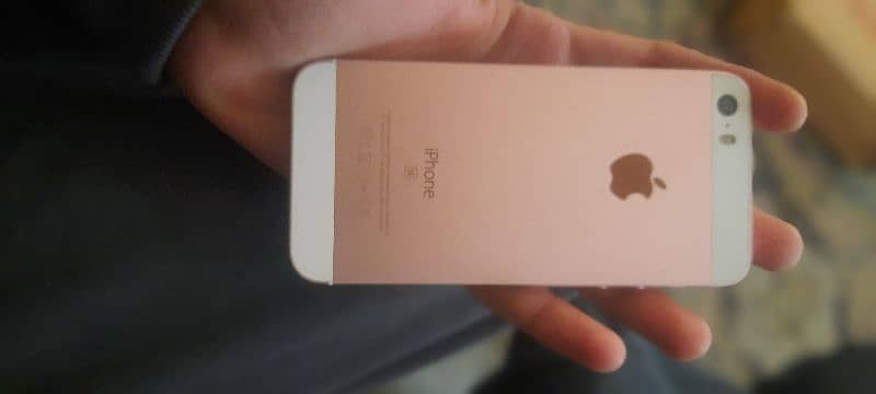 iPhone se non pta best condition 0