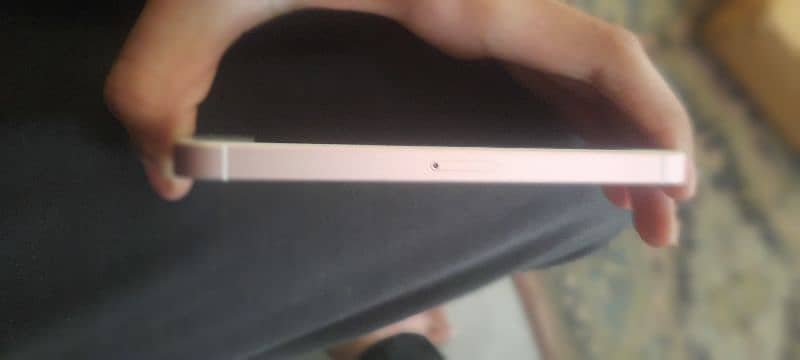 iPhone se non pta best condition 1