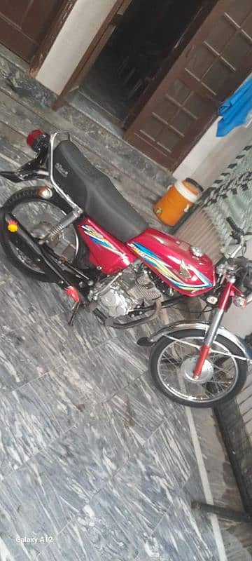 Honda CG125 7