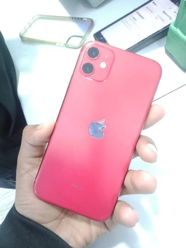 I phone 11 pta aproved 128gb 78 Barry health 1