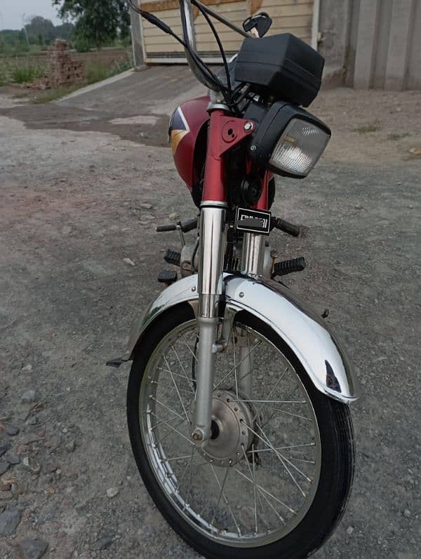 Honda Cd 70  for sale. 5