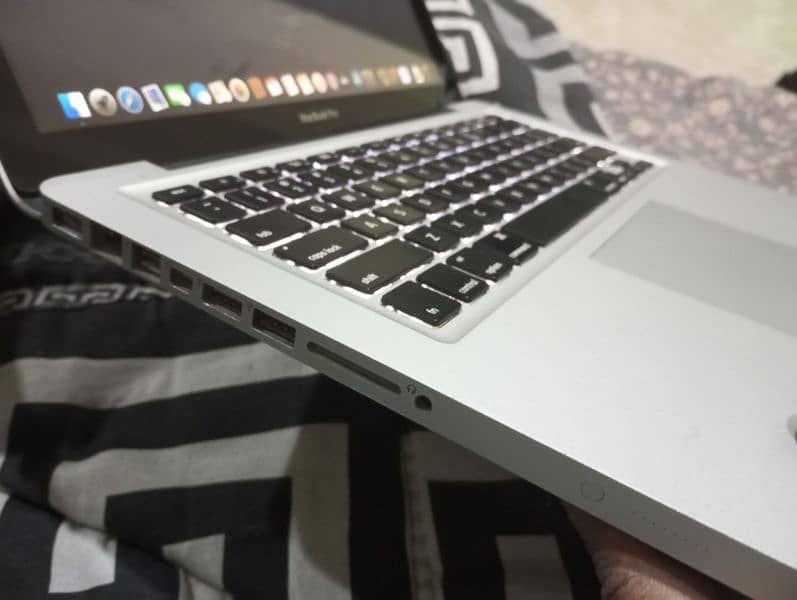 MacBook pro mid 2012 look like nee 3