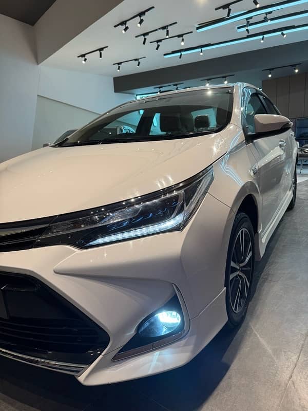 Toyota Corolla Altis Grande 2022 0