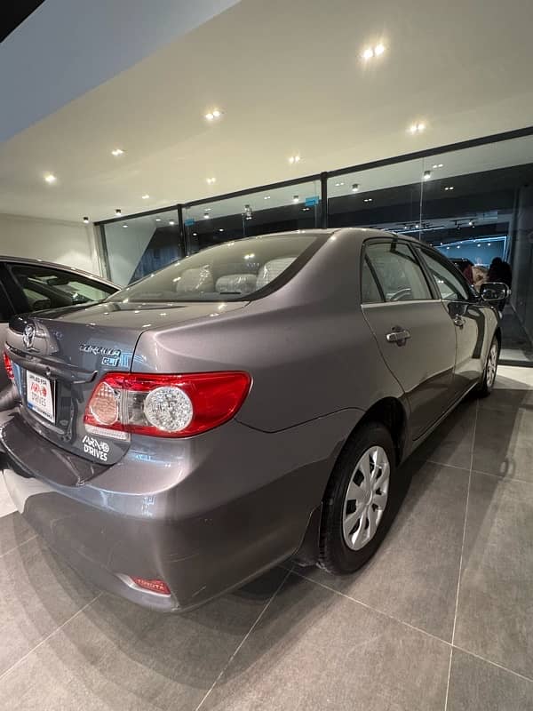 Toyota Corolla GLI Limited Edition 2014 4