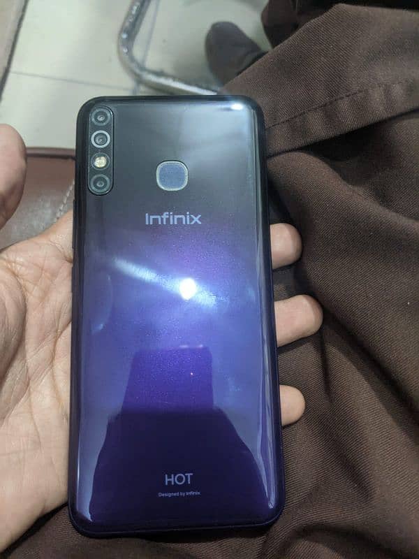 Infinix Hot 8 4/64 PTA official better to redmi A1+ A2+ Plus 0