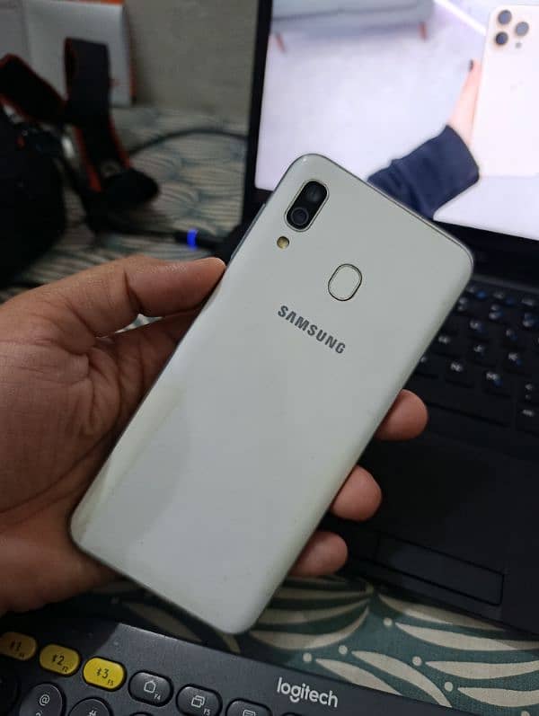 samsung galaxy a30.4/64 1