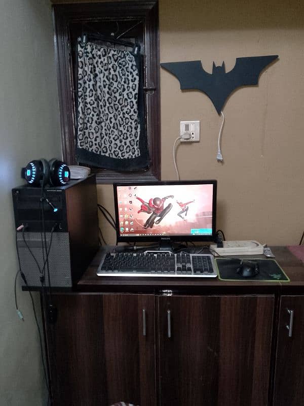 selling whole gaming setup 0