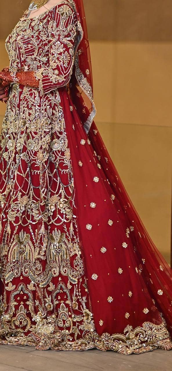 bridal dress wore just once for few hours 3