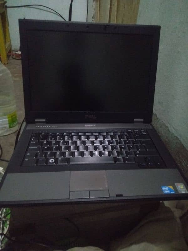 dell laptop i3 3rd genration 4/320 3