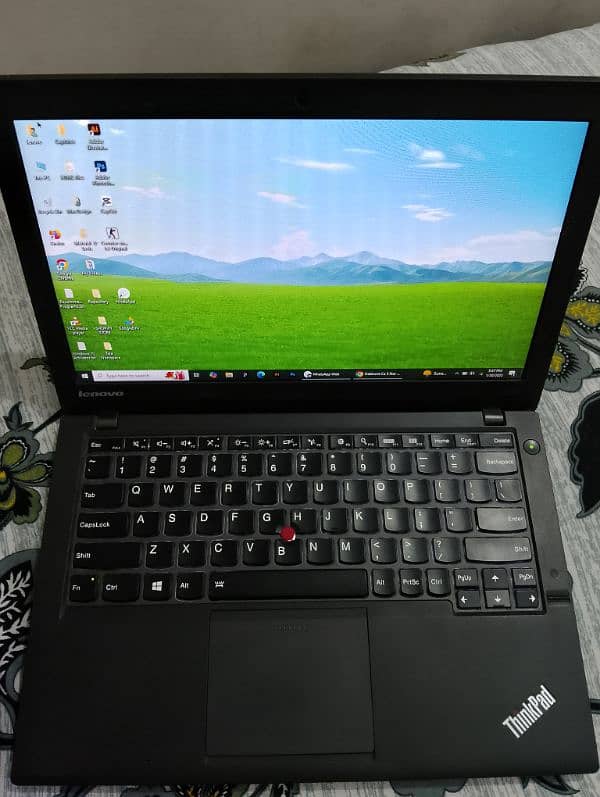 Lenovo Thinkpad i7 4th generation with 8gb RAM 0