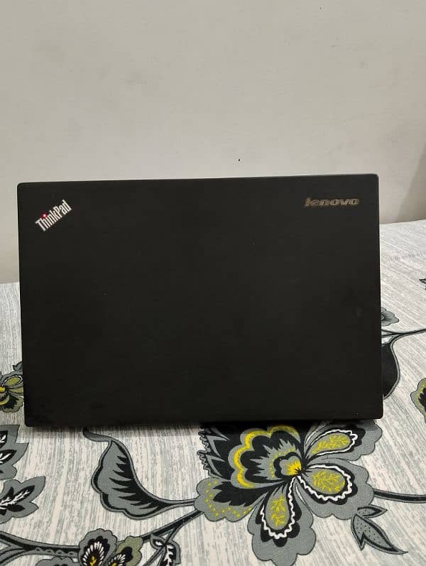 Lenovo Thinkpad i7 4th generation with 8gb RAM 1