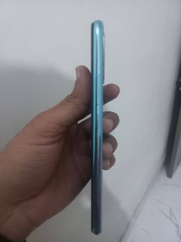 Vivo S1 4/64 Good condition with box 2