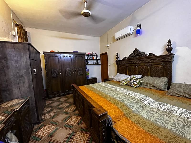 Well Maintained 240 Sq Yard Double House Gulshan E Iqbal Karachi Sindh 2