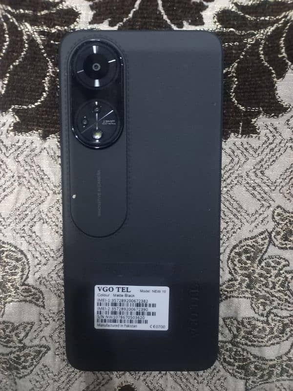 Vigo tell phone black colour ma koi masla nhi ha with box and charger 8