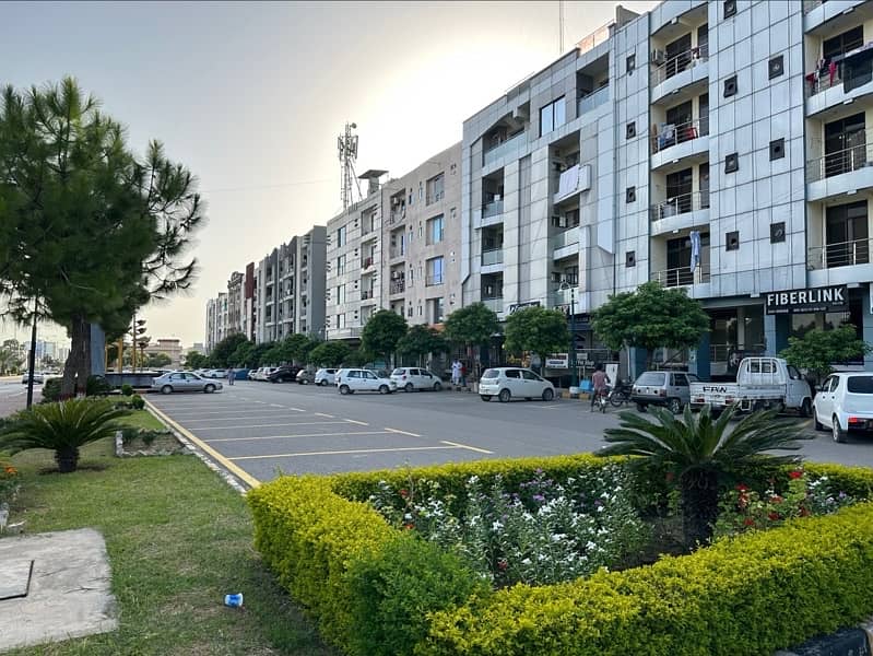 F-17 Multi Main Markaz 2 bed Flat 1st Floor For Sale 0