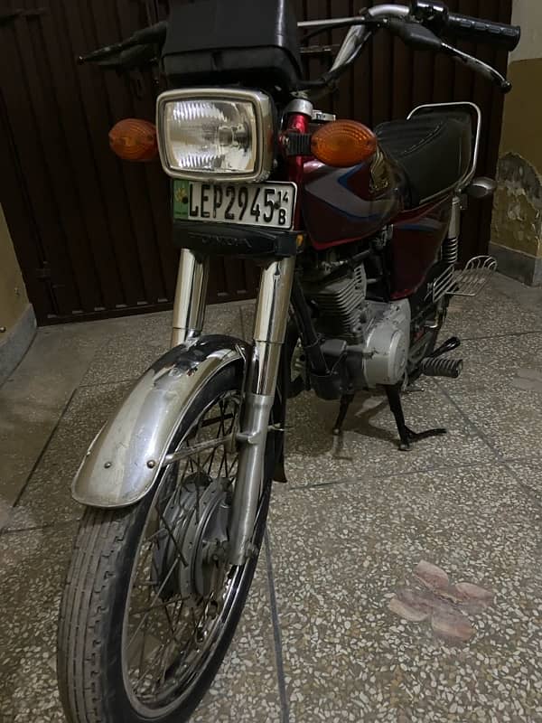 Honda CG125 Red 2015 4