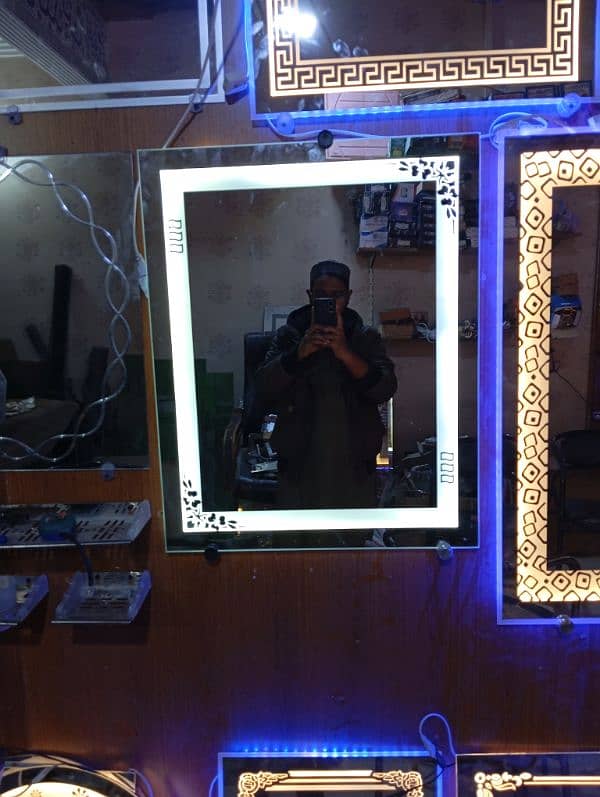 lights mirror 10