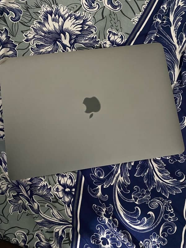 Macbook M1 Pro 2020 (13 inch) 3