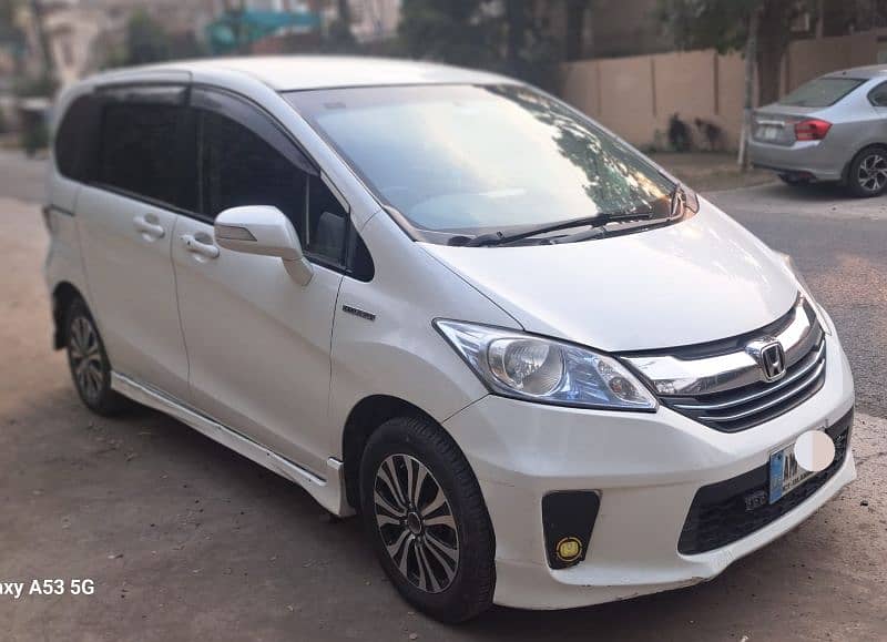 Honda Freed 2014 3