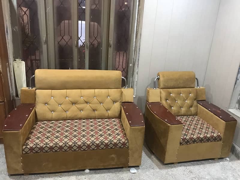 New sofa for sale 0