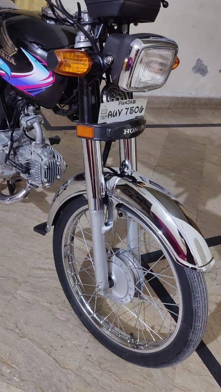 Honda CD 70 for sale 13