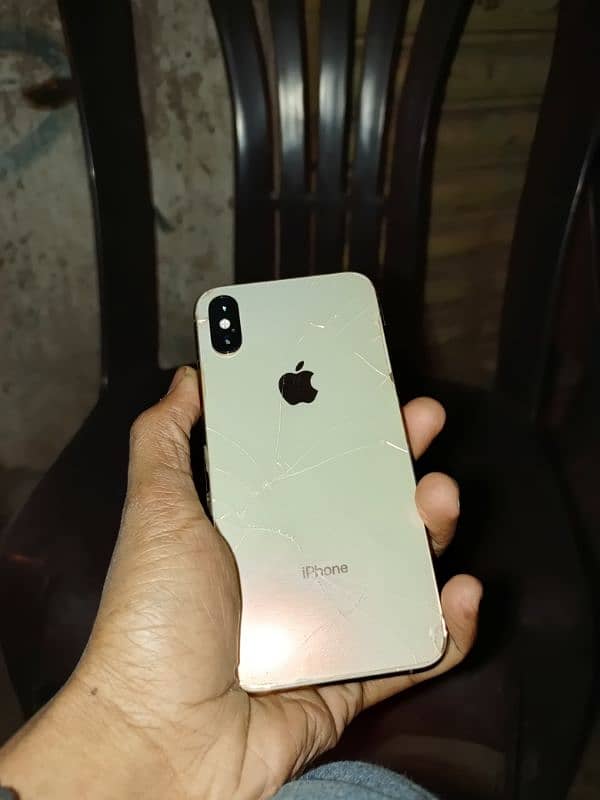 iPhone Xs Gold 5