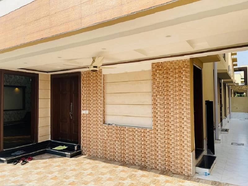 10 Marla House For Sale In Sector E Bahria Town Lahore 1