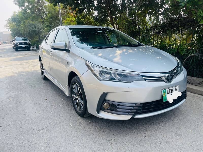 Toyota Corolla Altis 2017 1