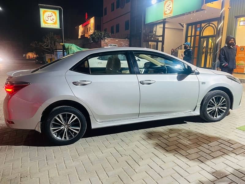 Toyota Corolla Altis 2017 17