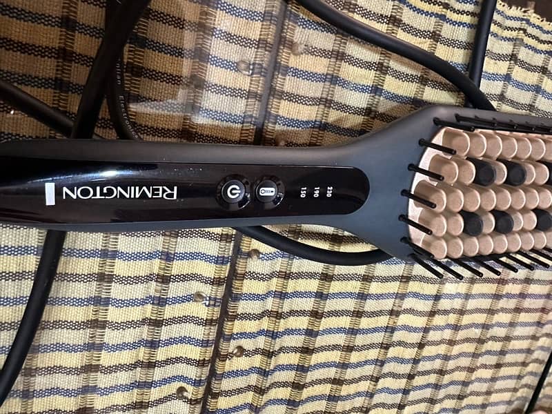 remington hair straightener brush brand new 3