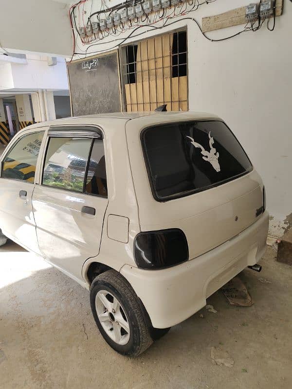 Daihatsu Cuore 2012 1