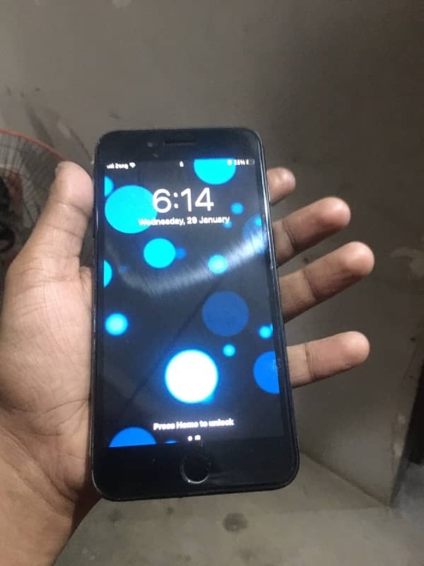 I phone 7 plus 128gb official approved 1