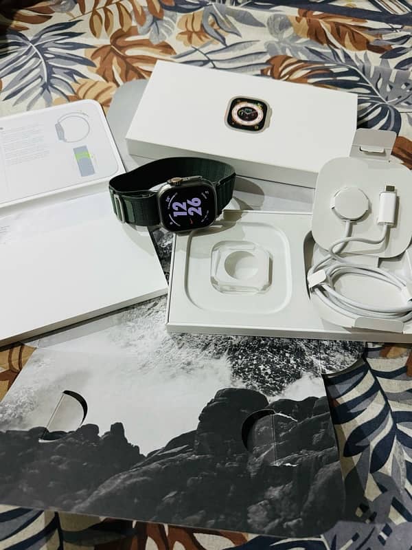 Apple watch ultra 1 alpine loop ( brand new condition ) 100% health 0