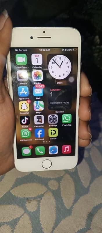 Iphone 8  exgange sale 64 Gb only whts app pa msg kry 1