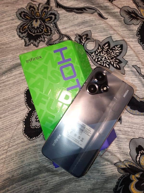 INFINIX HOT 30 PLAY FOR SALE JUST AS NEW 0