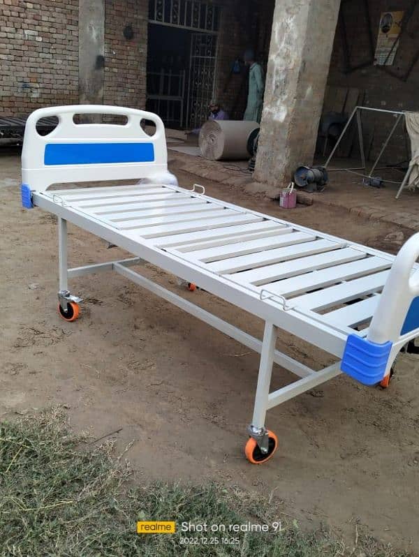 Patient Bed Examination Couch and Medical Equipment Manufacturer 0