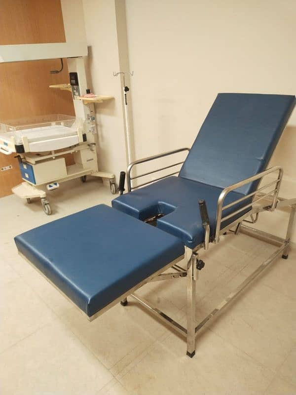 Patient Bed Examination Couch and Medical Equipment Manufacturer 7