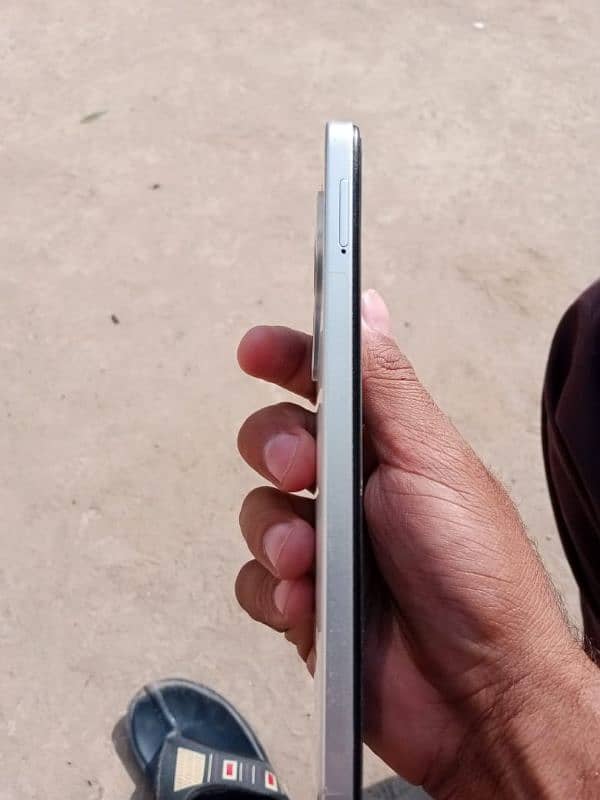 Infinix SMART 8 Pro 400. GB 12800. GB 4