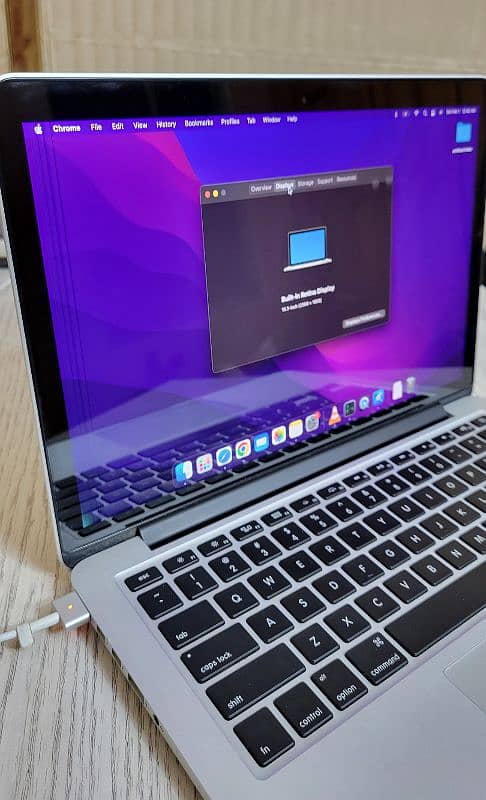 Macbook Pro Late 2013, 13- inch 2K display, 8gb/256gb 3